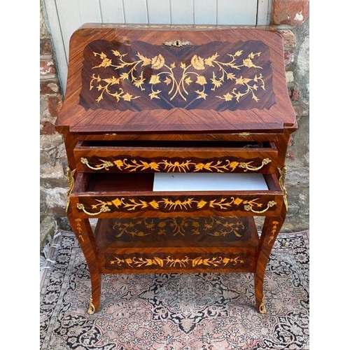 786 - AN ITALIAN DESIGN LACQUERED WALNUT AND FLORAL MARQUETRY INLAID LADIES BUREAU
The full front conceali... 