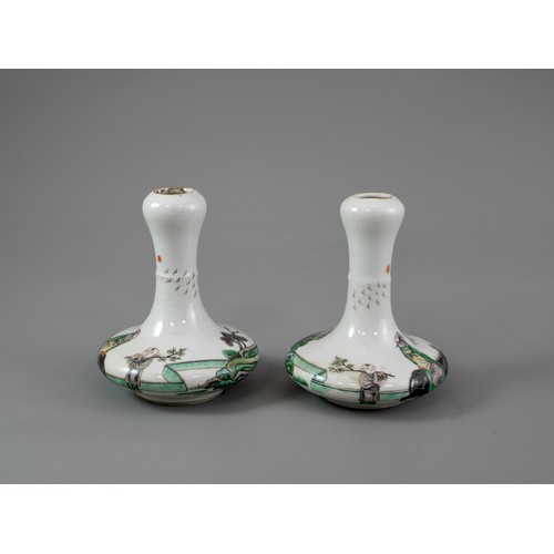 433 - A PAIR OF SMALL LATE 19TH CENTURY FAMILLE VERTE BOTTLE VASES
Each with body of compressed form risin... 