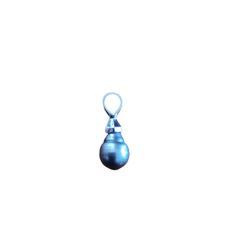 32A - A GREY PEARL PENDANT
Complete with Honolulu, Hawaii purchase receipt.
(10mm)

Condition: good throug... 