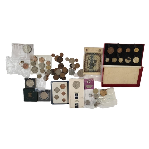 12 - A KING GEORGE VI 1950 PROOF COIN SET
From half crown coin to one pence coin, in a fitted velvet line... 