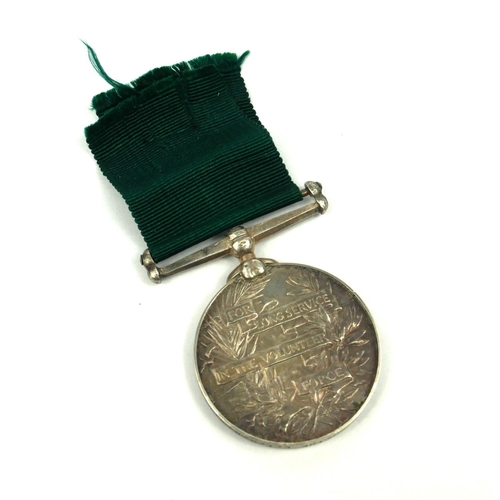 17 - A KING GEORGE V SILVER LONG SERVICE AND GOOD CONDUCT MEDAL.
Volunteer Forces to 2nd Lieutenant E. Le... 
