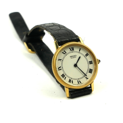 34 - SEIKO, A GOLD PLATED LADIES’ WATCH WITH A SAPPHIRE WINDER
Roman number markings, Quartz movement, on... 