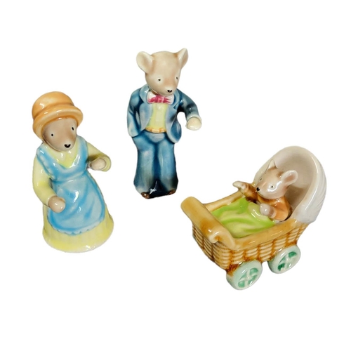35A - A SET OF THREE MID 20TH CENTURY POTTERY COMICAL MOUSE FIGURES
Comprising a male, female and child in... 