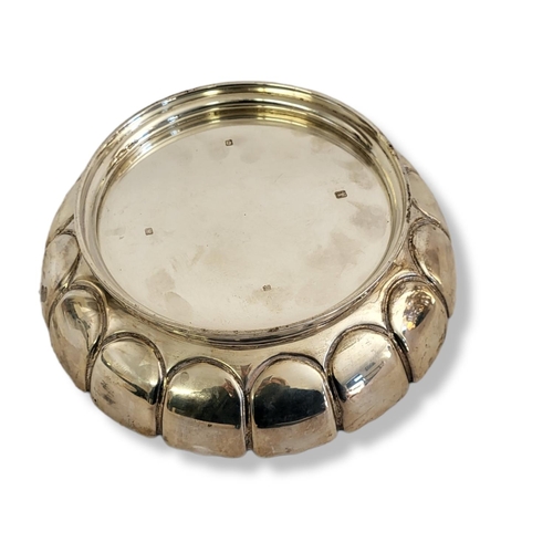 18 - A VINTAGE SILVER 'VARIETY CLUB' CIRCULAR PRESENTATION BOWL
With fluted edge, hallmarked William Comy... 