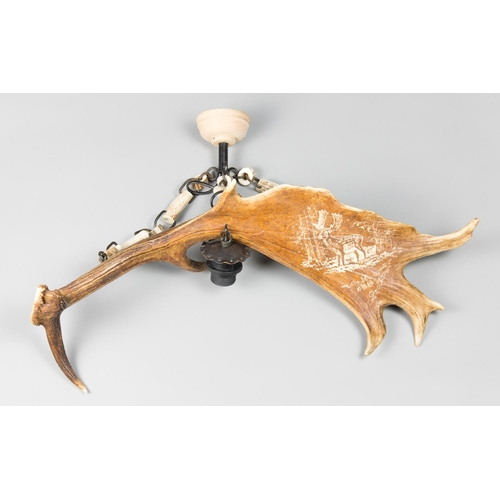 170 - A 20TH CENTURY ANTLER CHANDELIER
(h 47cm x w 70cm x d 36cm)