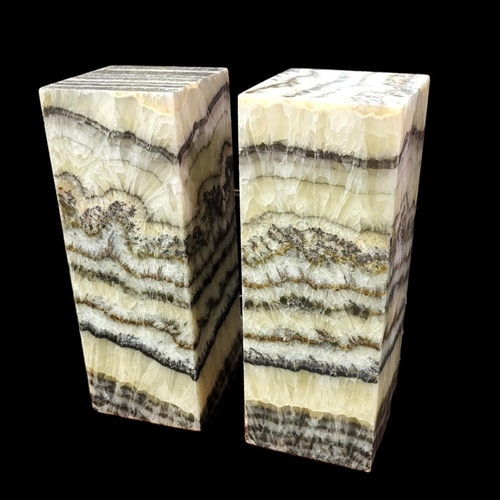 47a - A PAIR OF ONYX TABLE LAMPS
Each (h 40.5m x w 15m x d 15cm)