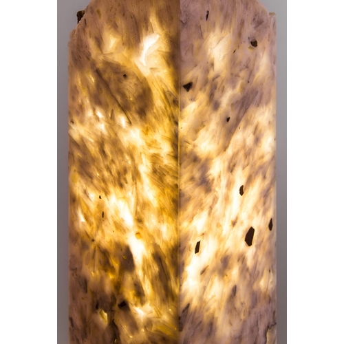 86 - A MEXICAN ONYX LAMP (WITH IRREGULAR TOP)
(h 46cm x w 15cm x d 15cm)