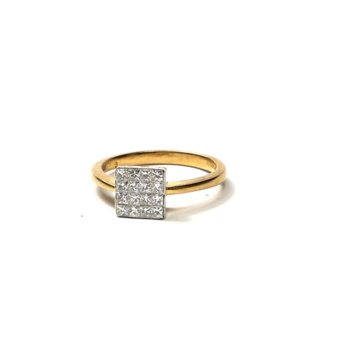 211A - AN 18CT GOLD AND SQUARE CUT DIAMOND CLUSTER RING.
(UK ring size M½, gross weight 3.6g)