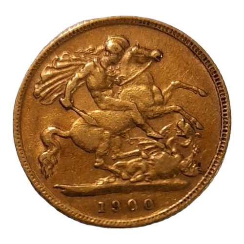 296 - A VICTORIAN HALF SOVEREIGN COIN,dated 1900 with George and Dragon to reverse.
Good condition