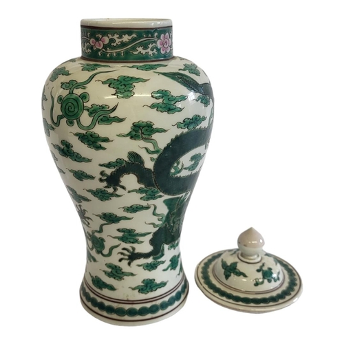 52 - AN ANTIQUE 19TH CENTURY CHINESE FAMILLE VERTE DOUBLE DRAGON MEIPING SHAPE BALUSTER VASE AND COVER 
M... 