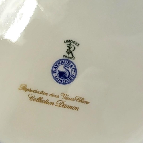 277 - LIMOGES, A 20TH CENTURY FRENCH PORCELAIN DINNER SERVICE
Comprising eight large dinner plates, sixtee... 