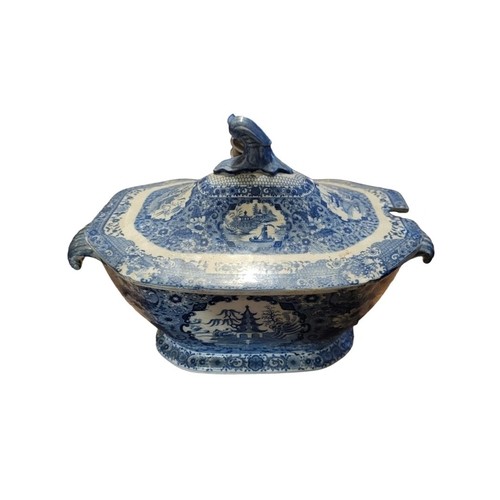 312 - THOMAS FELL OF NORTHUMBERLAND, AN EARLY 19TH CENTURY EARTHENWARE BLUE AND WHITE MEAT DISH
With drain... 