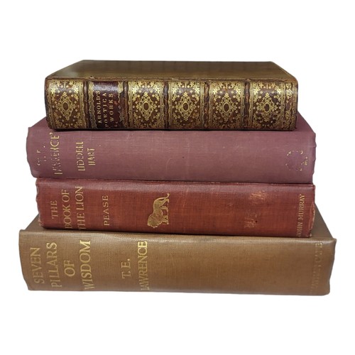 256 - T.E. LAWRENCE, AN EARLY 20TH CENTURY HARDBACK BOOK
Titled 'Seven Pillars of Wisdom', published by Jo... 