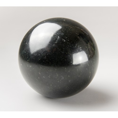 1020 - A NEPHRITE SPHERE 4.8KG