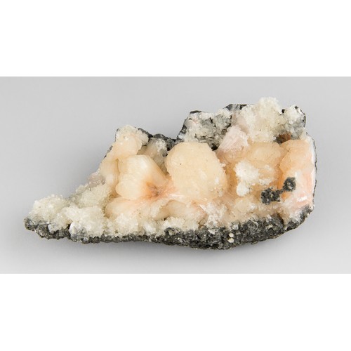 1027 - APOPHYLLITE CLUSTER (352g, 16cm)