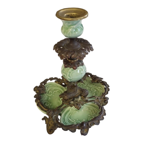 130 - AN ANTIQUE CHINESE EXPORT QING DYNASTY GUANGXU PERIOD, 1875 - 1908
In transitional Wucai manner, cel... 