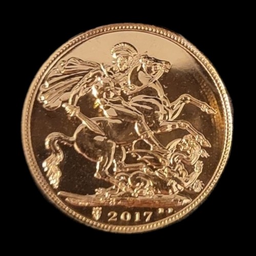 47 - A QUEEN ELIZABETH II 22CT GOLD 'DATESTAMP' FULL SOVEREIGN COIN, DATED 2017 
With George and Dragon t... 