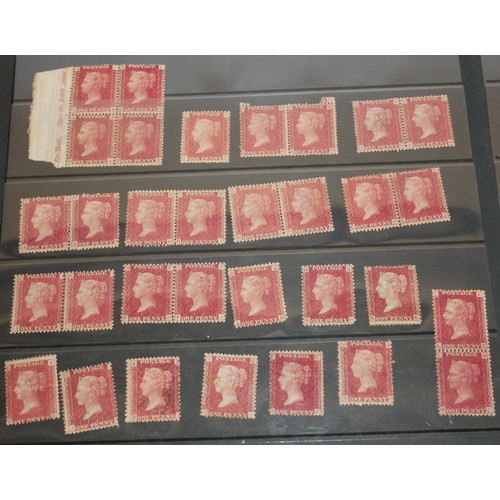 198 - QUEEN VICTORIA PENNY RED PLATES, TWO LARGE CARDS, 1858, MINT 180 STAMPS.