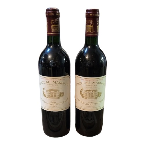 302 - CH TEAUX MARGAUX PREMIER CRU CLASSÉ, DATED 1986
Red cap with cream label, 750cl.

Condition: some sl... 