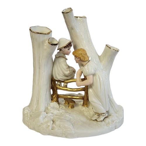 264 - A FINE LATE 19TH CENTURY ROYAL WORCESTER KATE GREENWAY RANGE COUNTRY COURTSHIP FIGURAL GROUP
Modelle... 