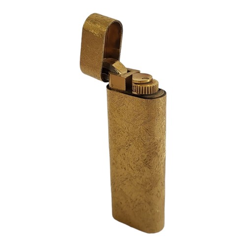 LES MUST DE CARTIER A VINTAGE GOLD PLATED CYLINDRICAL CIGARETTE