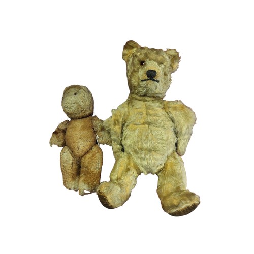 329 - AN EARLY 20TH CENTURY STEIFF MOHAIR TEDDY BEAR, CIRCA 1910 - 1920
The fully jointed body stitched no... 