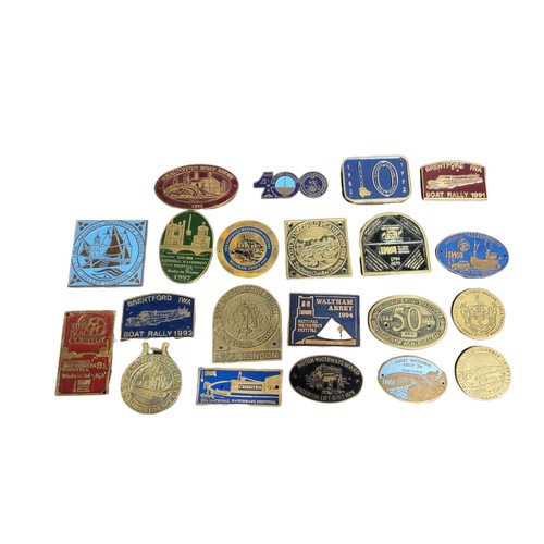 356A - A SELECTION OF TWENTY VARIOUS COMMEMORATIVE BRONZE AND ENAMELLED BOAT PLAQUES 
Including to Brentfor... 