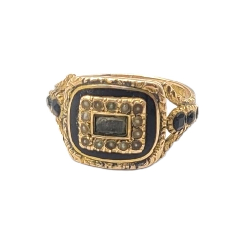 101 - A LATE VICTORIAN 9CT GOLD GENT’S MOURNING RING 
Set with black enamel inscribed inside ‘Father Nov. ... 