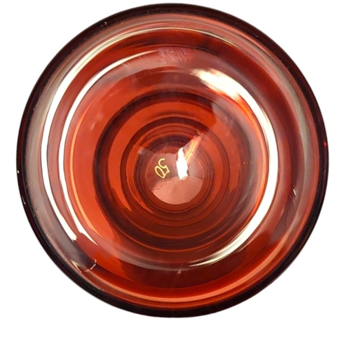 199 - A 20TH CENTURY CRANBERRY GLASS 'MARY GREGORY' DESIGN LUSTRE VASE
Having a piecrust edge and white en... 