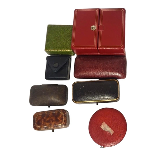 285 - A COLLECTION OF TWELVE EARLY 20TH CENTURY JEWELLERY BOXES
To include a leather medal box, marked ‘Pi... 
