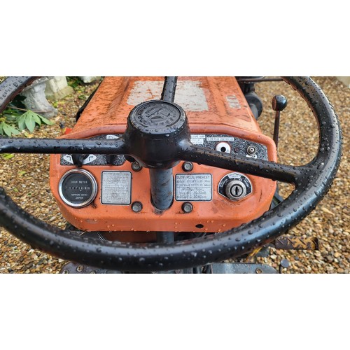 500 - A VINTAGE B7100 KUBOTA COMPACT TRACTOR
Diesel, with grass cutter trailer.

Condition: in working ord... 