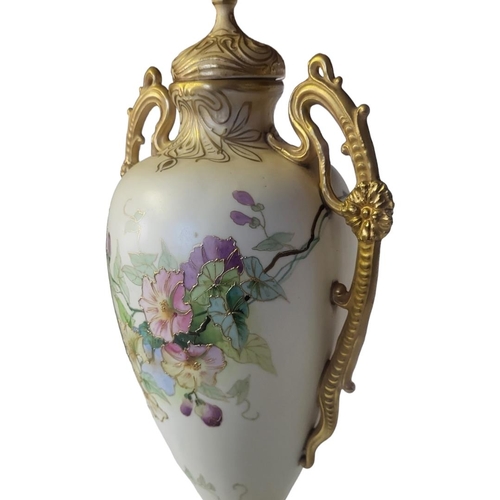 161 - ALEXANDRA PORCELAIN WORKS, ERNST WAHLISS OF TURN, AN AUSTRIAN ART NOUVEAU PORCELAIN PEDESTAL VASE AN... 