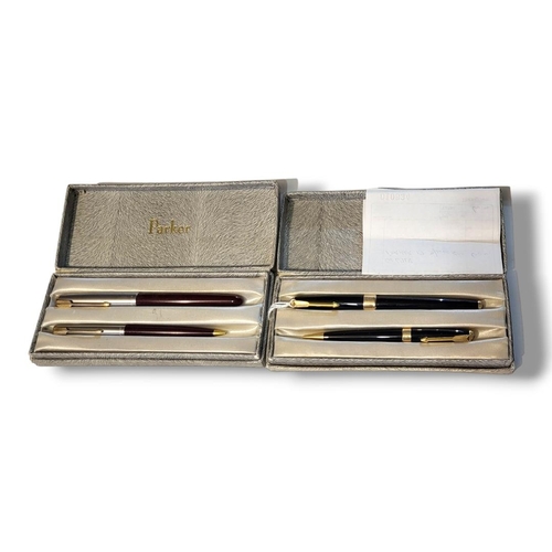 17 - PARKER, A VINTAGE FOUNTAIN PEN AND PROPELLING PENCIL SET
Marked 'Parker 17', having gold plated moun... 