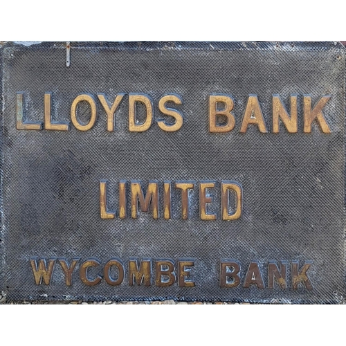 265 - ‘LLOYDS BANK LIMITED, WYCOMBE BANK’, AN EARLY 20TH CENTURY VINTAGE SOLID BRONZE SIGN/NAMEPLATE, CIRC... 