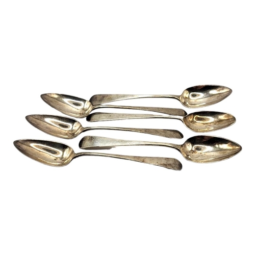 40 - A SET OF SIX ENGLISH ANTIQUE 18TH CENTURY HALLMARKED SILVER TEA SPOONS
Consisting of Exeter spoons, ... 