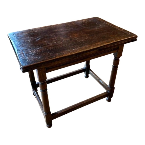 587 - AN ARTS & CRAFTS DESIGN SOLID OAK GATE LEG TABLE
With under tier, along with an oak gate leg table.
... 