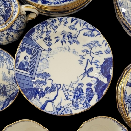 260 - ROYAL CROWN DERBY, AN ATTRACTIVE EXTENSIVE BONE CHINA TEA/DINNER/DESSERT SERVICE
Comprising ninety-t... 