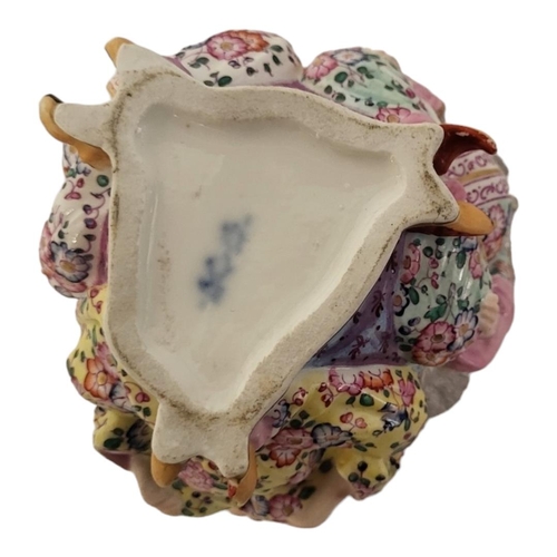 492 - A FINE AND RARE 18TH/19TH CENTURY MEISSEN STYLE AFTER JOHANN JOACHIM KANDLER 1706-1775 CHINOISERIE C... 