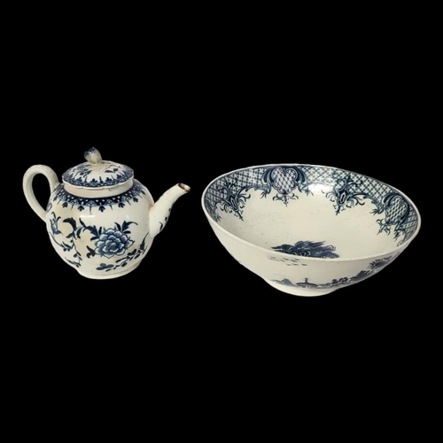 262 - ROYAL WORCESTER, AN 18TH CENTURY FIRST PERIOD DR. JOHN WALL BLUE AND WHITE GLOBULAR TEAPOT, CIRCA 17... 