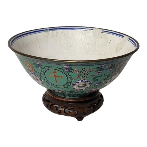 268 - A CHINESE CANTON EXPORT GUANGXU PERIOD, 1875 - 1908, ENAMEL PEDESTAL BOWL
The green lustre exterior ... 