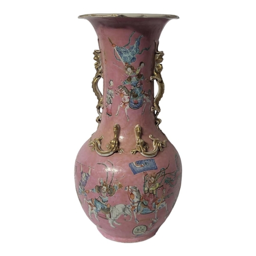 270 - A LATE QING DYNASTY CHINESE CANTON EXPORT FAMILLE ROSE HARD PASTE PORCELAIN BALUSTER VASE
Decorated ... 