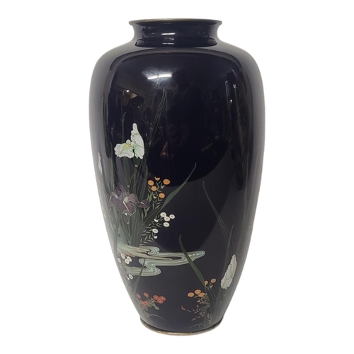 271 - A FINE JAPANESE MEIJI PERIOD, 1868 - 1911, A BLACK ENAMEL CLOISONNÉ VASE 
In the manner of Namikawa ... 