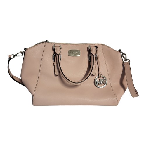 473 - MICHAEL KORS, A VINTAGE PINK LEATHER SHOULDER BAG
Twin handles with strap and chrome finish to mount... 