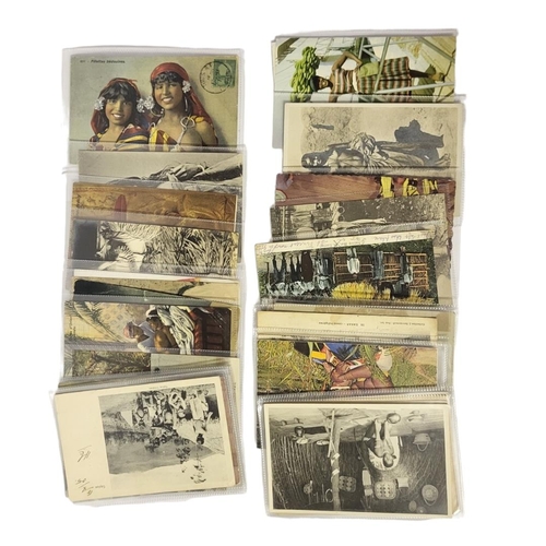 508 - A COLLECTION OF FIFTY EARLY/MID 20TH CENTURY POSTCARDS OF AFRICA TRIBESMEN AND OTHERS 
All in indivi... 