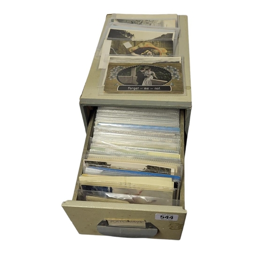 544 - A SINGLE TABLETOP DRAWER OF APPROX 400 EARLY/MID 20TH CENTURY POSTCARDS OF LOCOMOTIVES 
All in trans... 