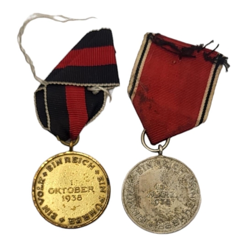 574 - TWO WWII GERMAN AUSTRIAN ANSCHLUSS COMMEMORATIVE MEDALS, DATED 1ST OCTOBER 1938 AND 19TH MARCH 1938,... 