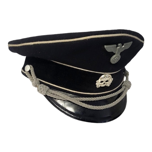 598 - A GERMAN WWII THIRD REICH SS OFFICER'S VISOR CAP (LATER GOOD COPY)
Black felt, white piping, silver ... 