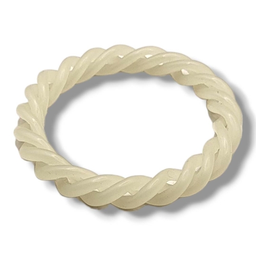 27A - A WHITE JADEITE ROPE TWIST BANGLE.
(inside diameter 6cm)

Condition: good overall