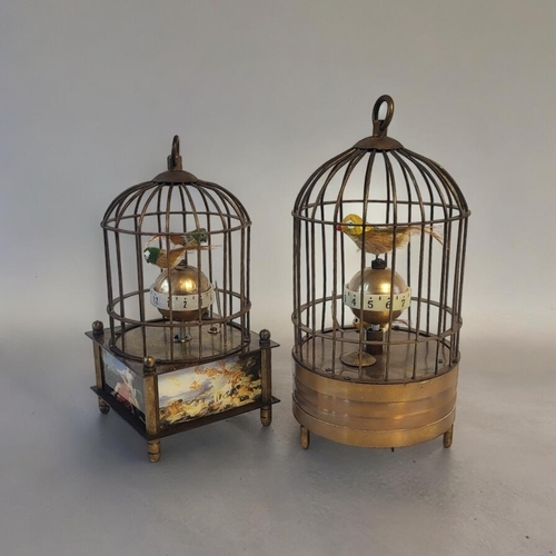 293 - AN ORIENTAL AUTOMATED BIRDCAGE CLOCK
Having two feathered birds perched on a rotating central moveme... 