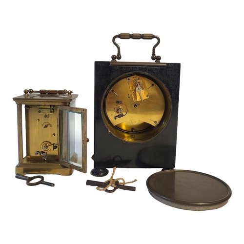 372 - AN EARLY 20TH CENTURY GILT BRASS CARRIAGE CLOCK
Having a single carry handle and four bevelled glass... 